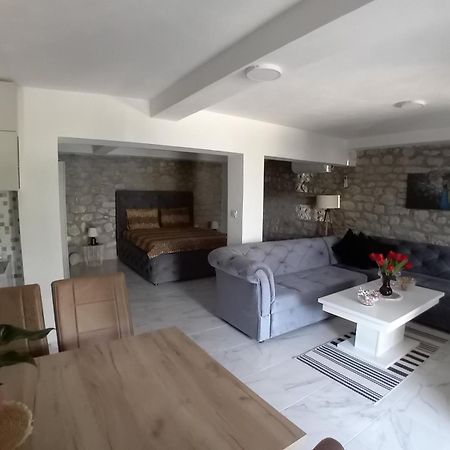 Apartmani Dumezic Bar Szoba fotó