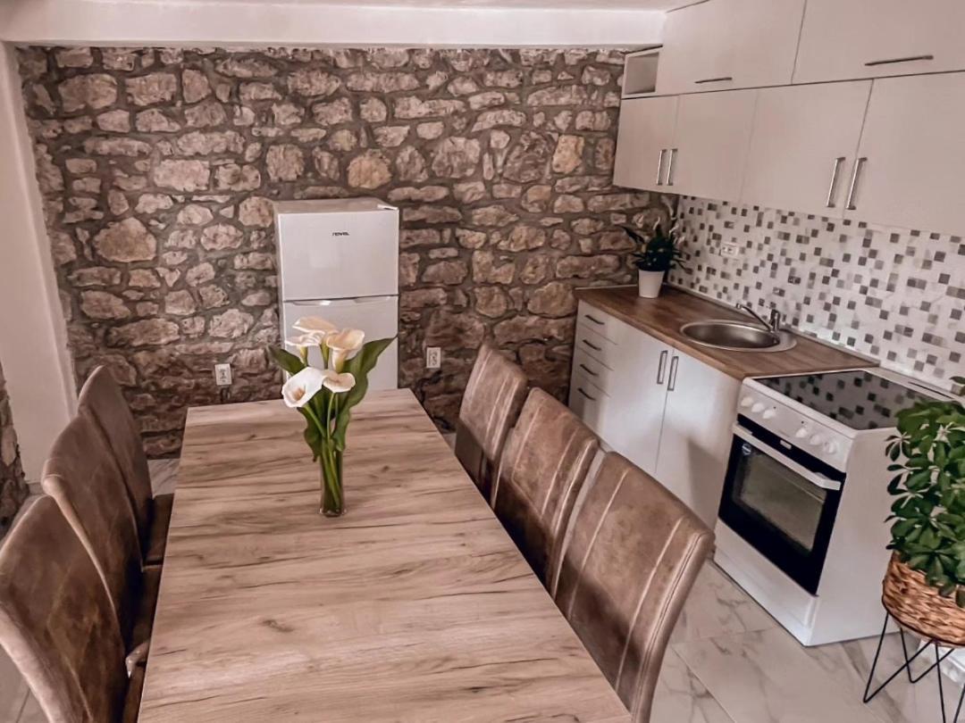 Apartmani Dumezic Bar Szoba fotó