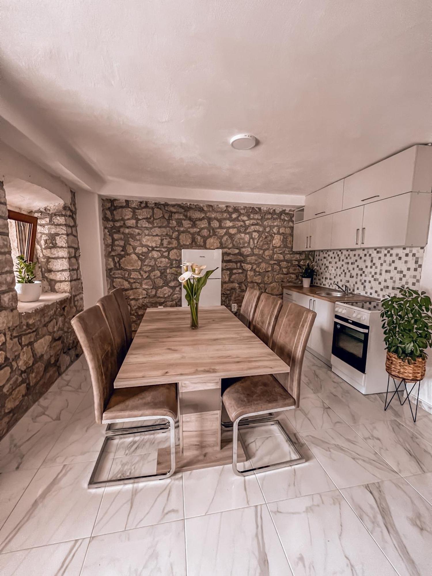 Apartmani Dumezic Bar Szoba fotó